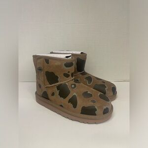 UGG Jona Appaloosa Girls Boots Size 2